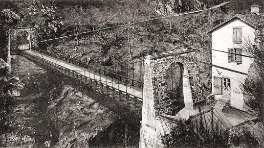 l'ancien pont de Merle